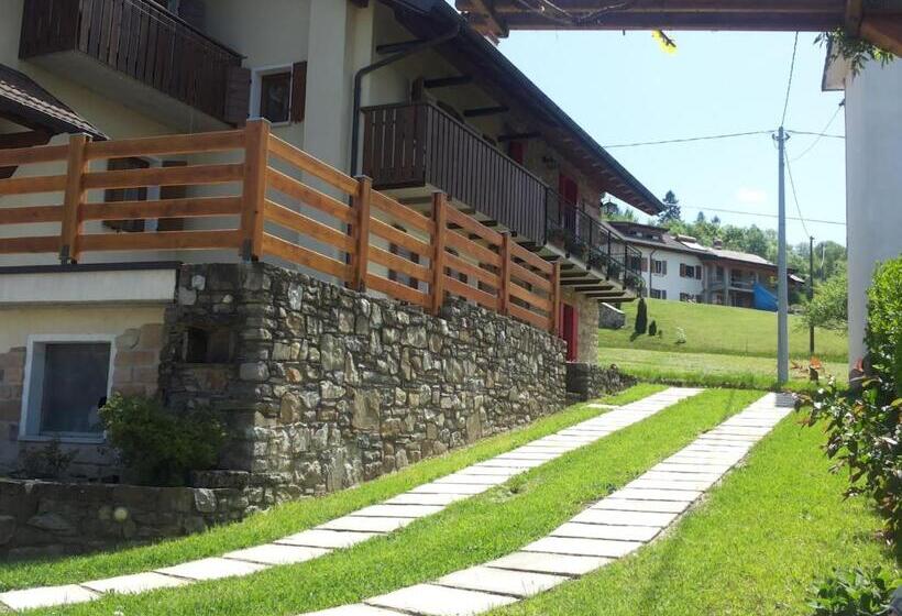 带山景的复式房间, B&b Alla Lanterna