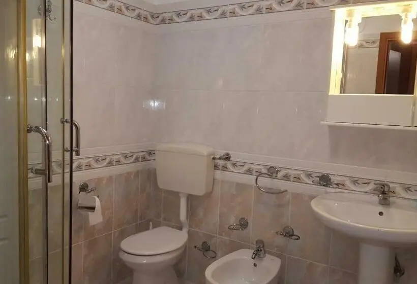 اتاق استاندارد سه نفره, B&b   Affittacamere Da Pietro   Enna