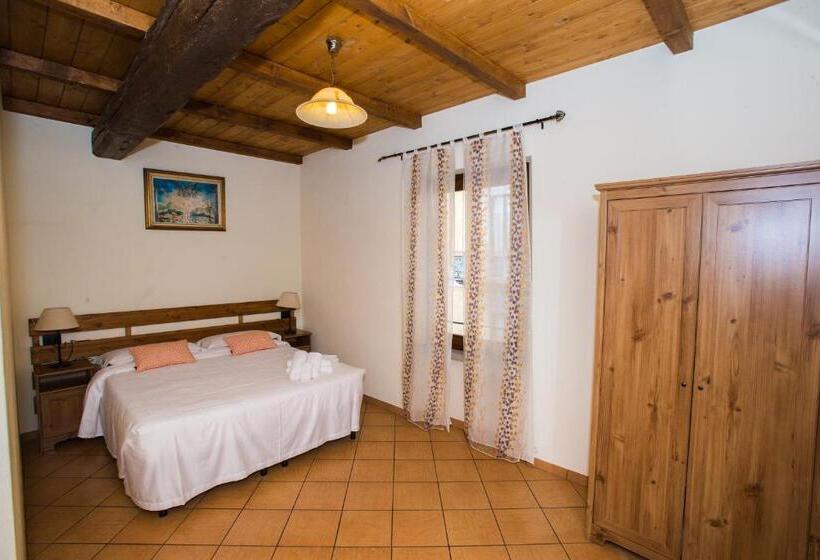 标准间, La Fornasetta