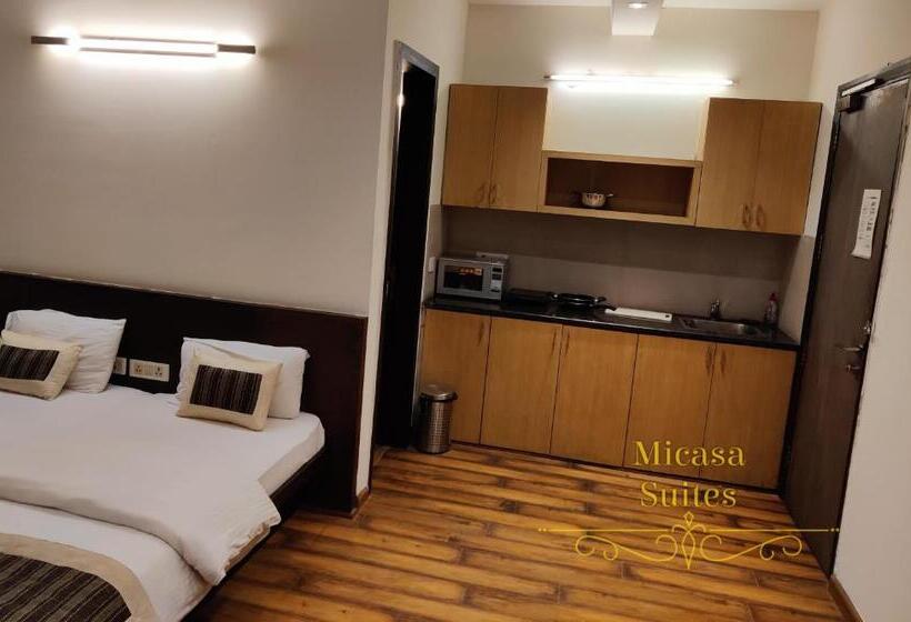 Deluxrum med Balkong, Micasa Suites