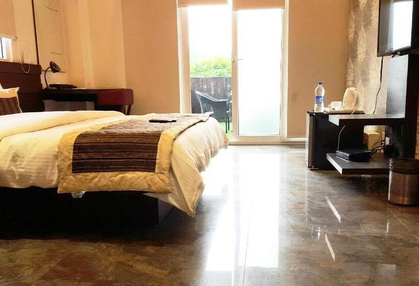 Deluxe Rum Trädgårdsutsikt, Micasa Suites