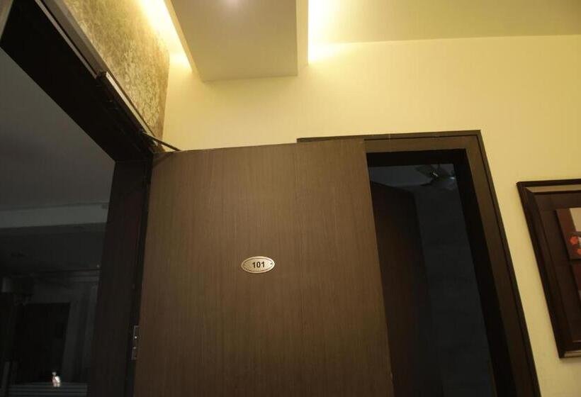 Deluxe Rum Trädgårdsutsikt, Micasa Suites