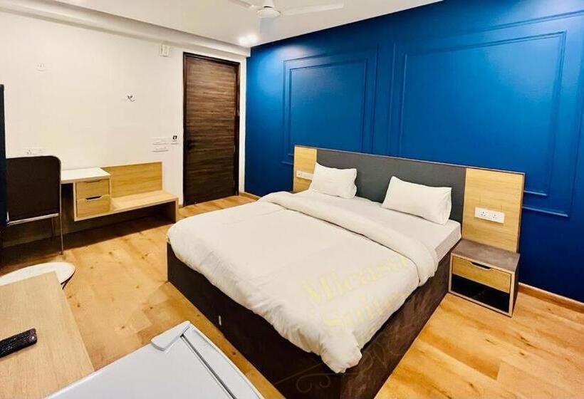 Deluxrum med Balkong, Micasa Suites