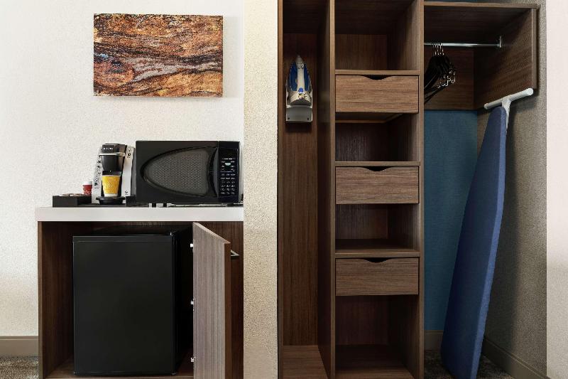 اتاق لوکس با بالکن, Santi E Saraceni Rooms