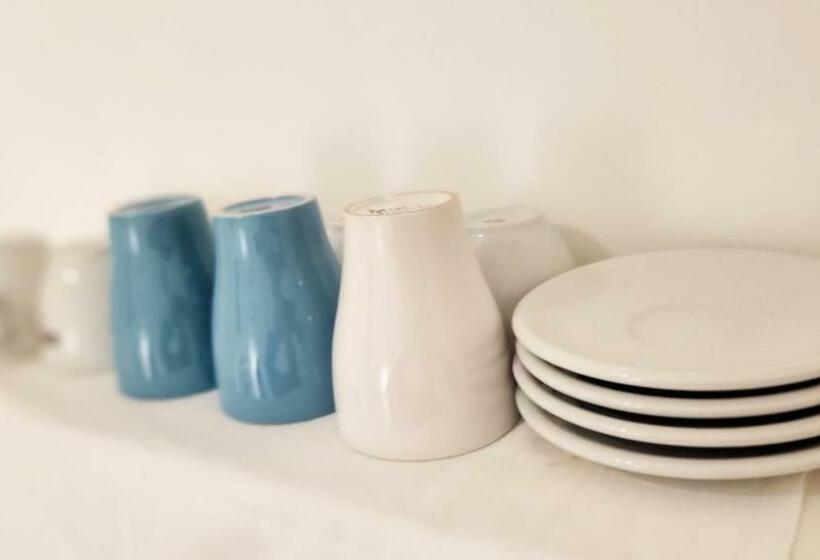 اتاق استاندارد سه تخته با بالکن, Santi E Saraceni Rooms