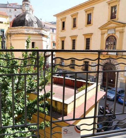 اتاق لوکس با بالکن, Santi E Saraceni Rooms