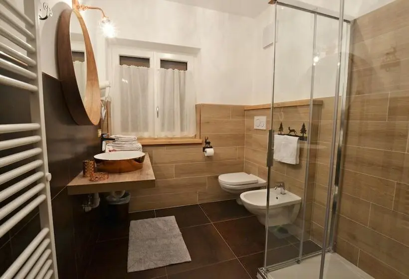 Standard-huone Vuoristonäkymä, Albergo Majorka