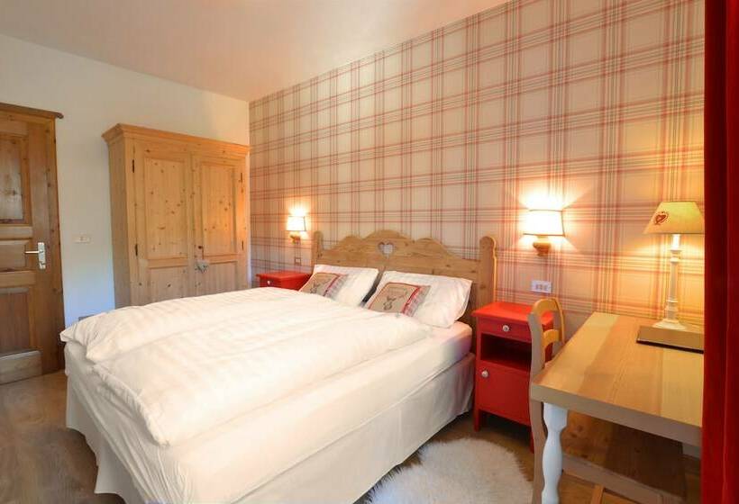 マウンテンビュースタンダードルーム, Albergo Majorka