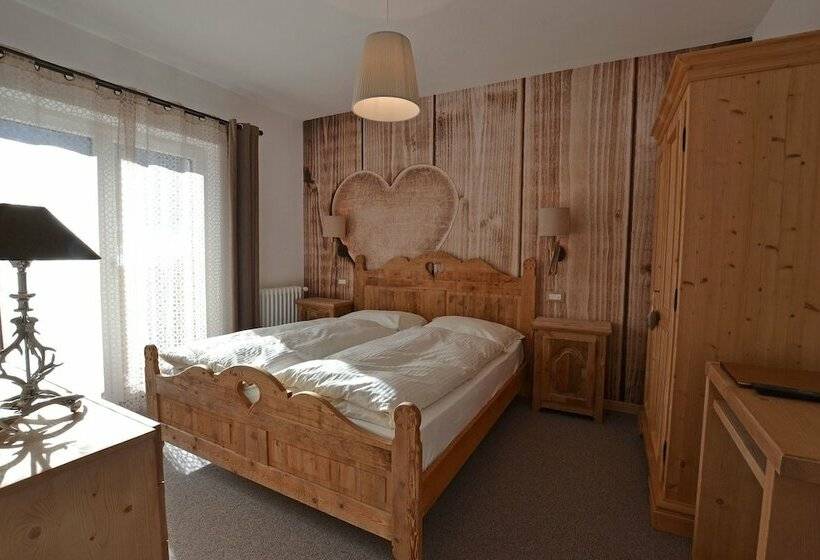 マウンテンビュースタンダードルーム, Albergo Majorka