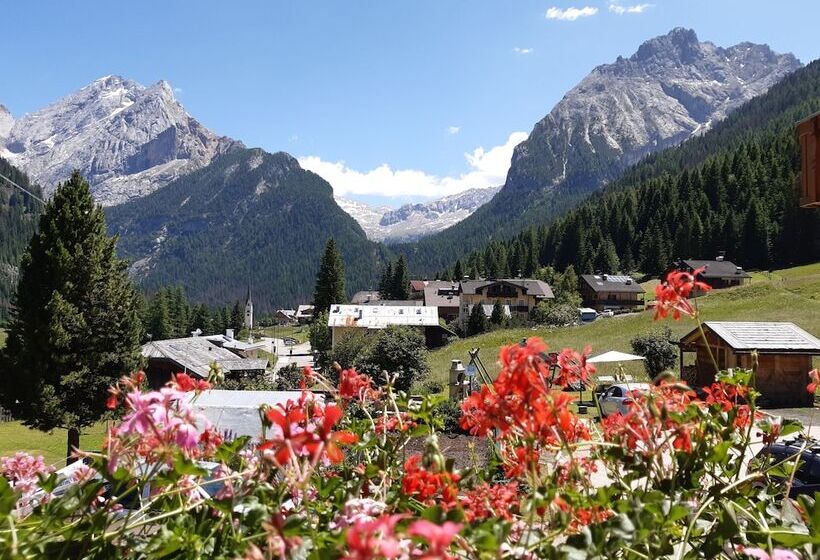 マウンテンビュースタンダードルーム, Albergo Majorka