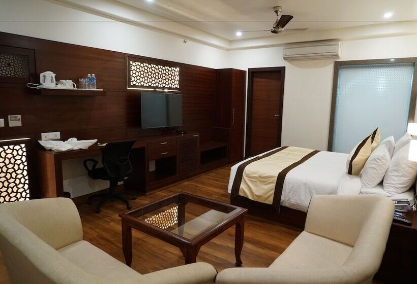 اتاق اجرایی, Jaipur Central