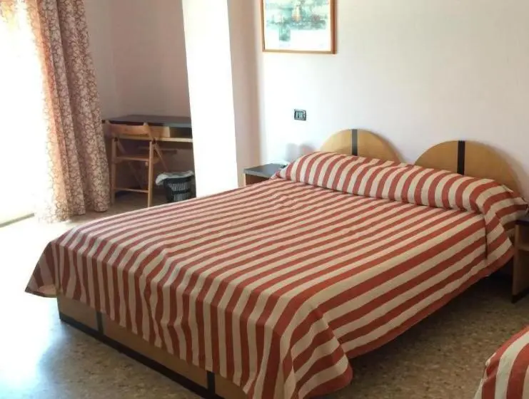 Habitación Estándar Vista Ciudad, Marcelli