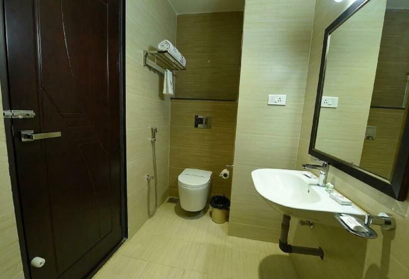 חדר דלוקס, Mayas Kem Pride