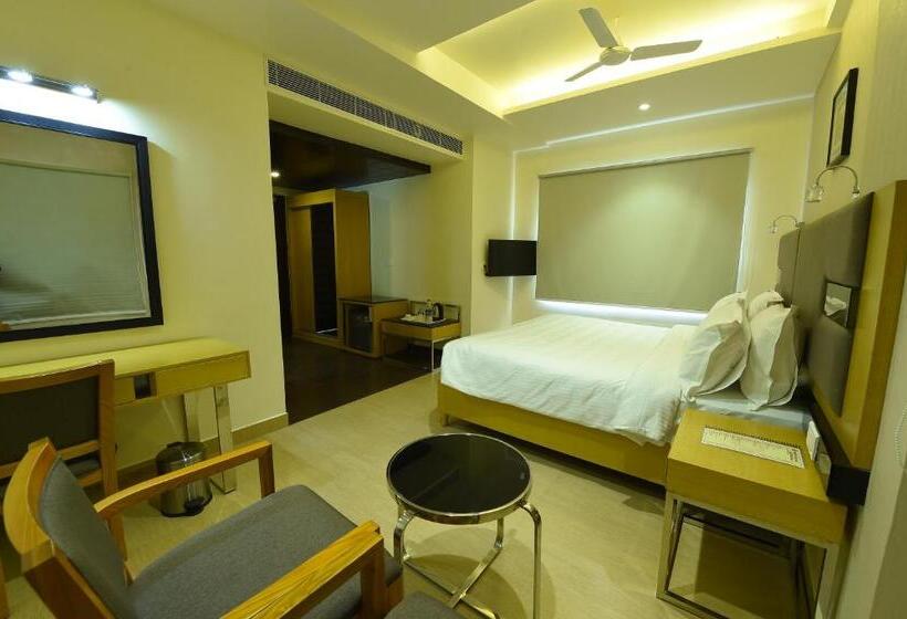 חדר דלוקס, Mayas Kem Pride