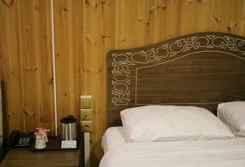 اتاق استاندارد سه نفره, Kar Hotel Uzungöl