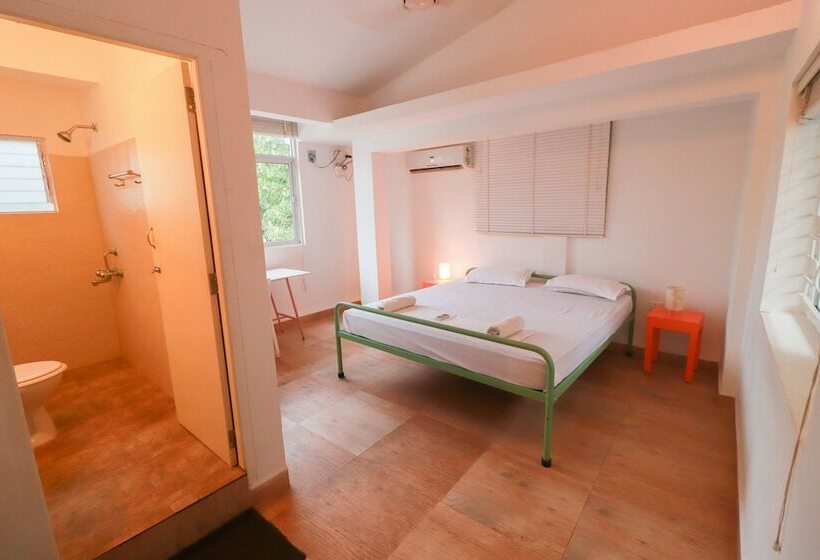Quarto Estandar, Summer By Thehostelcrowd