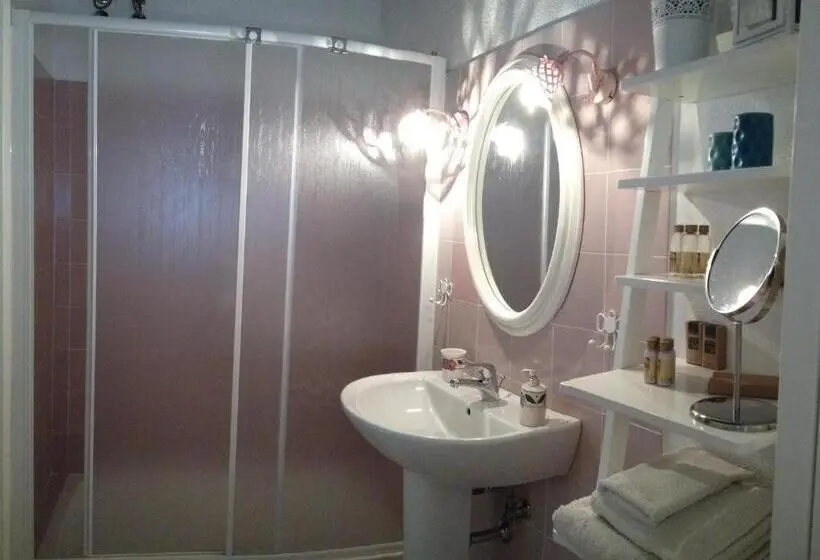 اتاق لوکس, B&b Le Tre Casette