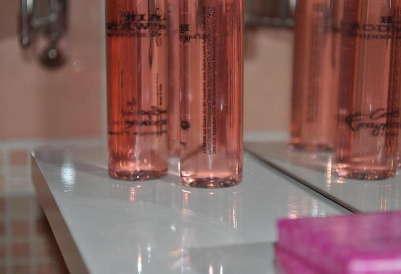 3-Bett-Standardzimmer, 7 Contrade