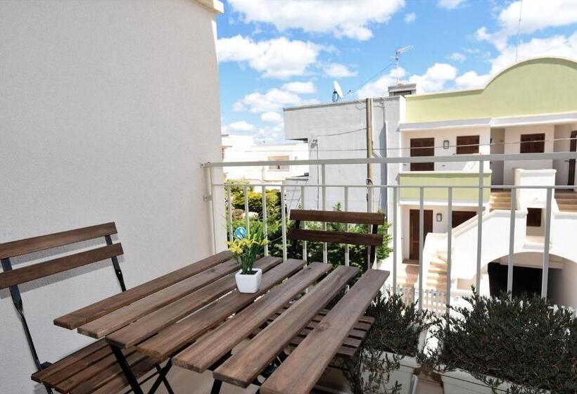 חדר סטנדרט לשלושה, Camere Le Vie Di Omero