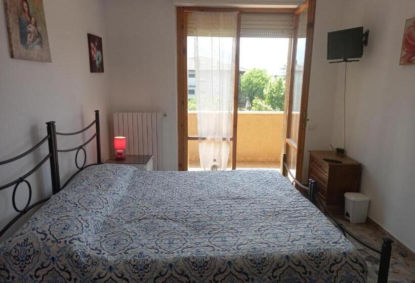Quarto Estandar, Il Giardino Del Gallo