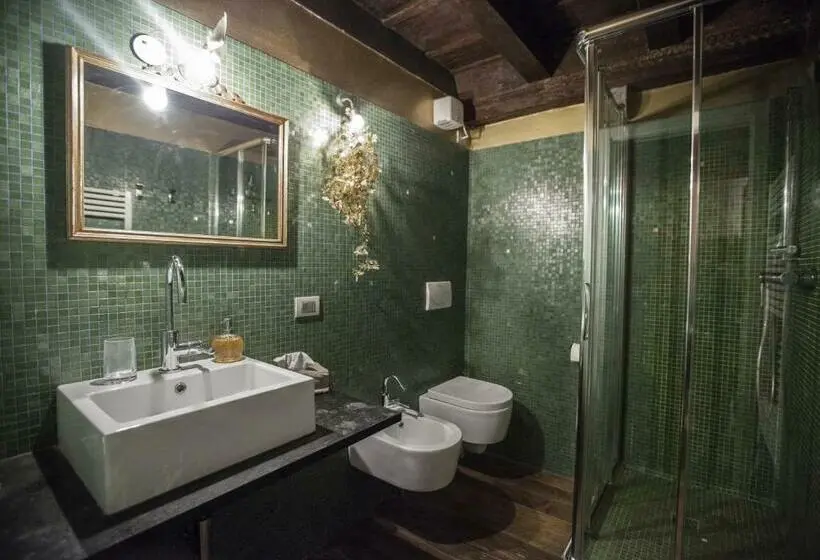 اتاق استاندارد, Locanda Al Cappello
