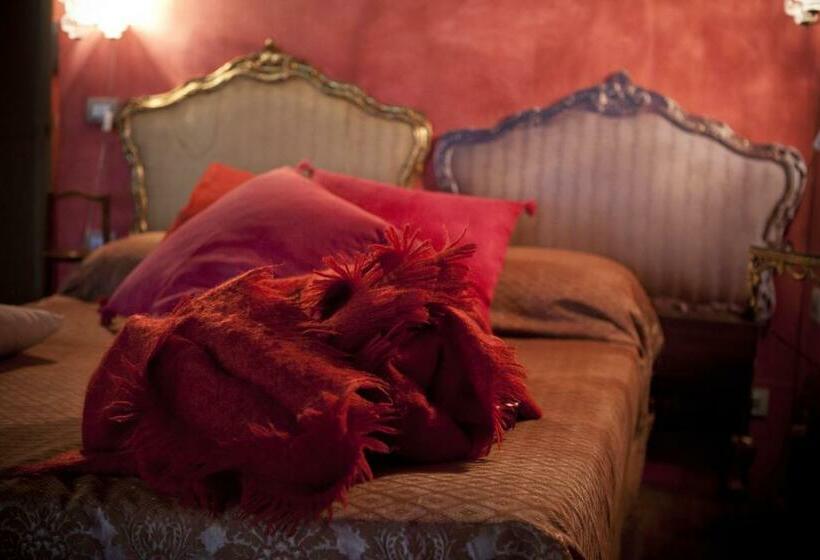 اتاق استاندارد, Locanda Al Cappello