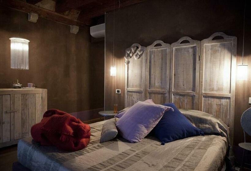 اتاق استاندارد, Locanda Al Cappello