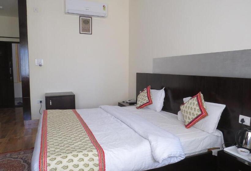 디럭스 룸, Rajputana Heritage