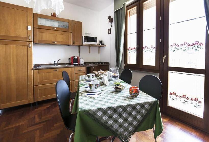 Номер Стандарт, Sa Mariposa