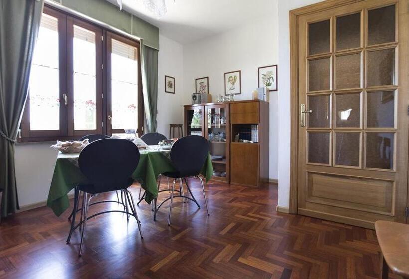 Номер Стандарт, Sa Mariposa