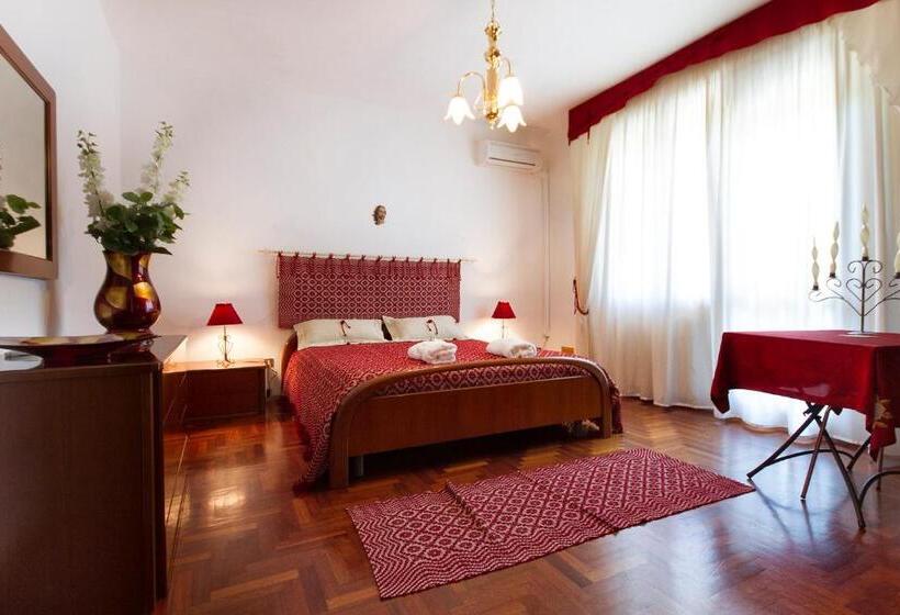 Номер Стандарт, Sa Mariposa