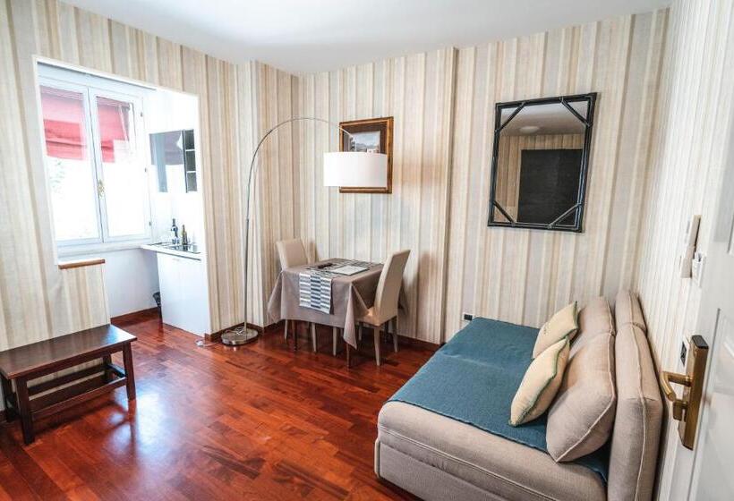 سوییت با چشمانداز باغ, Villa Noctis