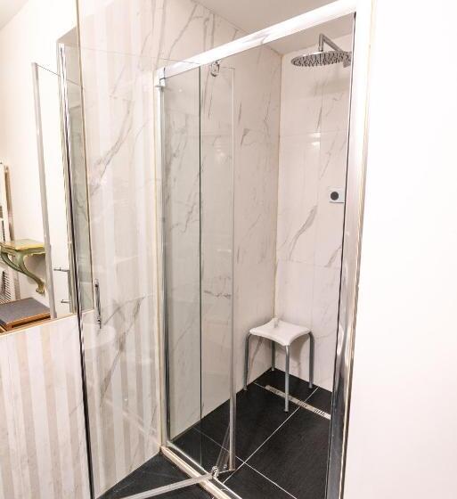 اتاق لوکس, Villa Noctis