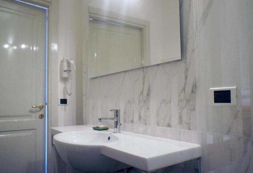 اتاق لوکس, Villa Noctis