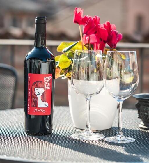 Suite with Terrace, Villa Noctis