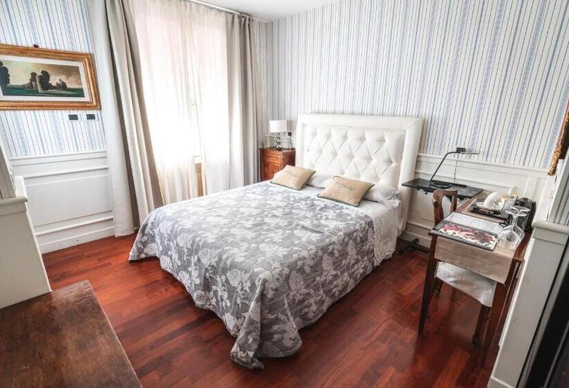 اتاق لوکس, Villa Noctis