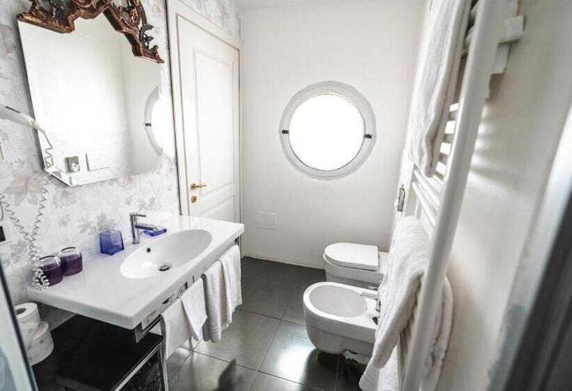 Suite with Terrace, Villa Noctis