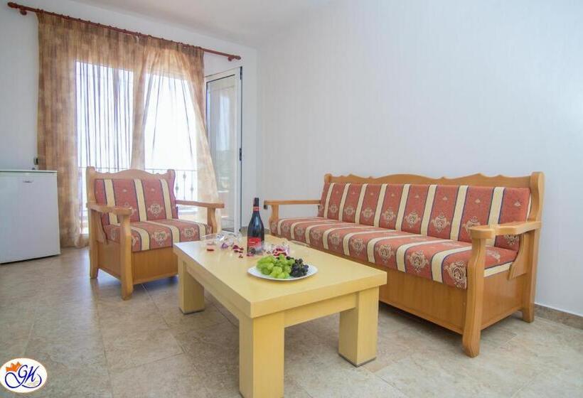 سوییت با چشم‌انداز دریا, Greccia