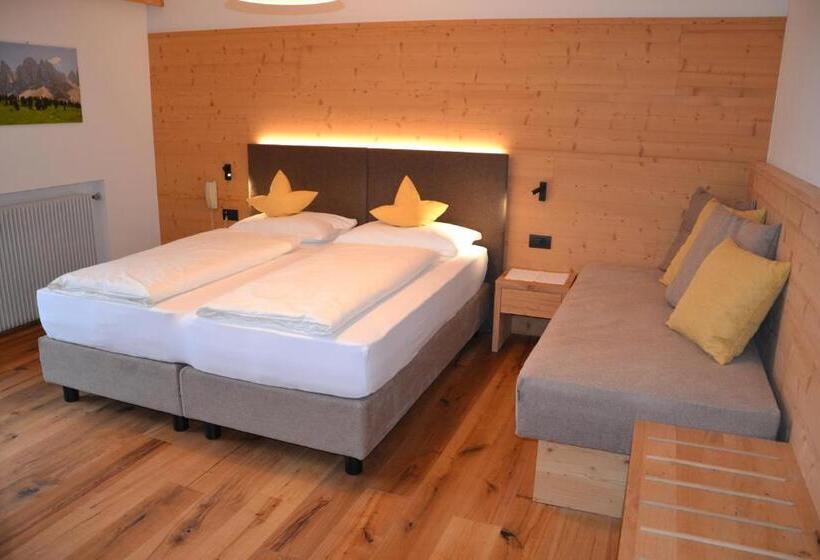 اتاق استاندارد سه نفره, Ortler