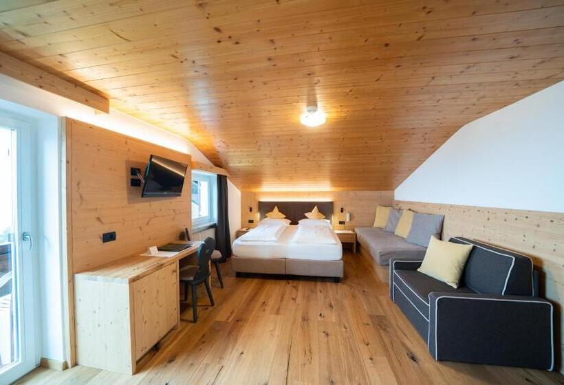 اتاق استاندارد سه نفره, Ortler