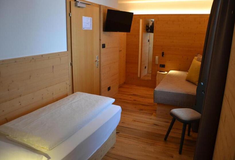 اتاق اکونومی, Ortler