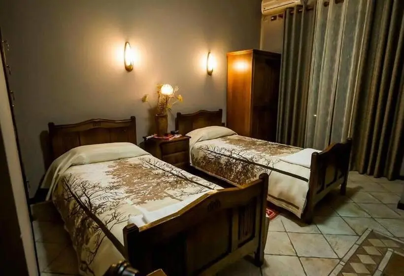 اتاق استاندارد, Real Scampis