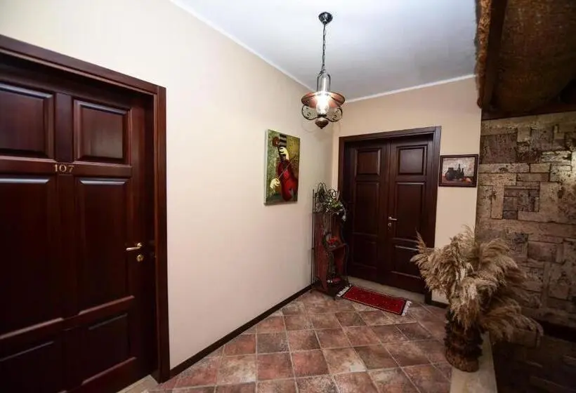 اتاق استاندارد, Real Scampis