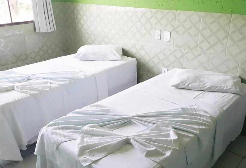 חדר סטנדרט, Yves