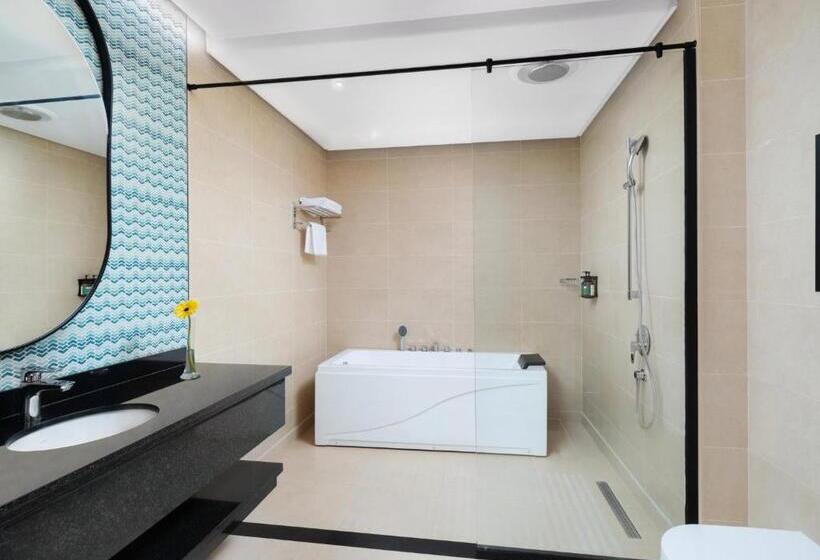 סוויטה, Voco Jeddah Gate, An Ihg