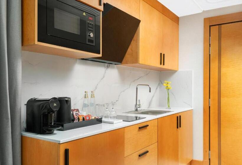 סוויטה, Voco Jeddah Gate, An Ihg