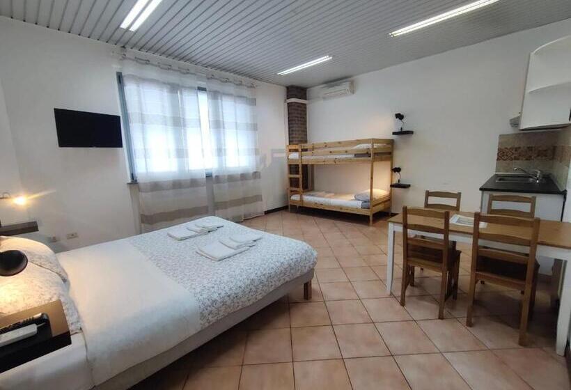 اتاق استاندارد چهار تخته, Cascina Bellaria