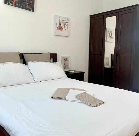 标准间, Cascina Bellaria