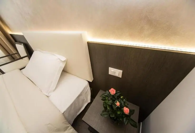 キングサイズベッドのスタンダードルーム, B&b Corte Sul Naviglio Cin I T 0 1 5 0 7 0 C 1 3 X U I L Q C V