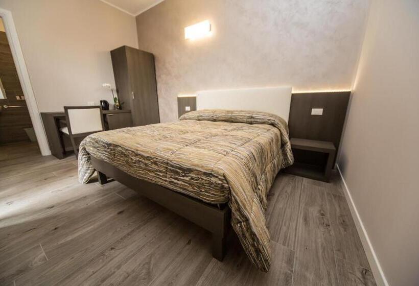 Номер Стандарт, B&b Corte Sul Naviglio Cin I T 0 1 5 0 7 0 C 1 3 X U I L Q C V